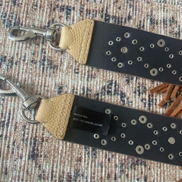 🛑SOLD Rebecca Minkoff Boho Tan Suede Fringe Crossbody Embellished Strap Handbag - Picture 11 of 13